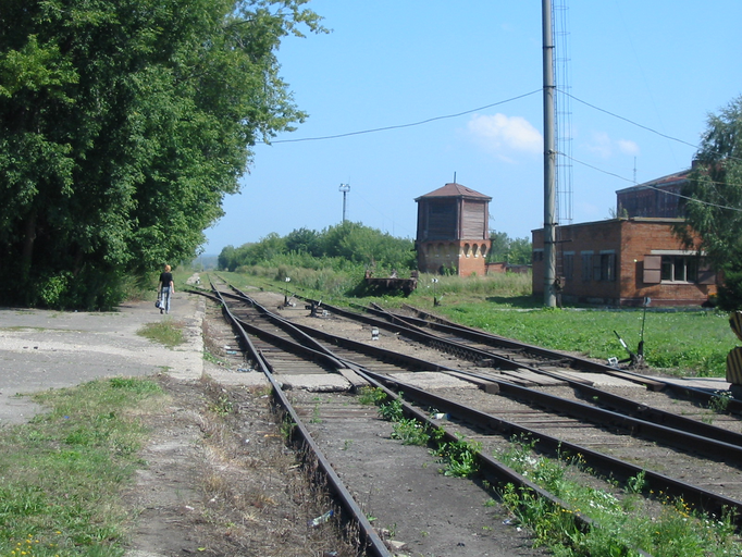 бывший ж/д вокзал)
